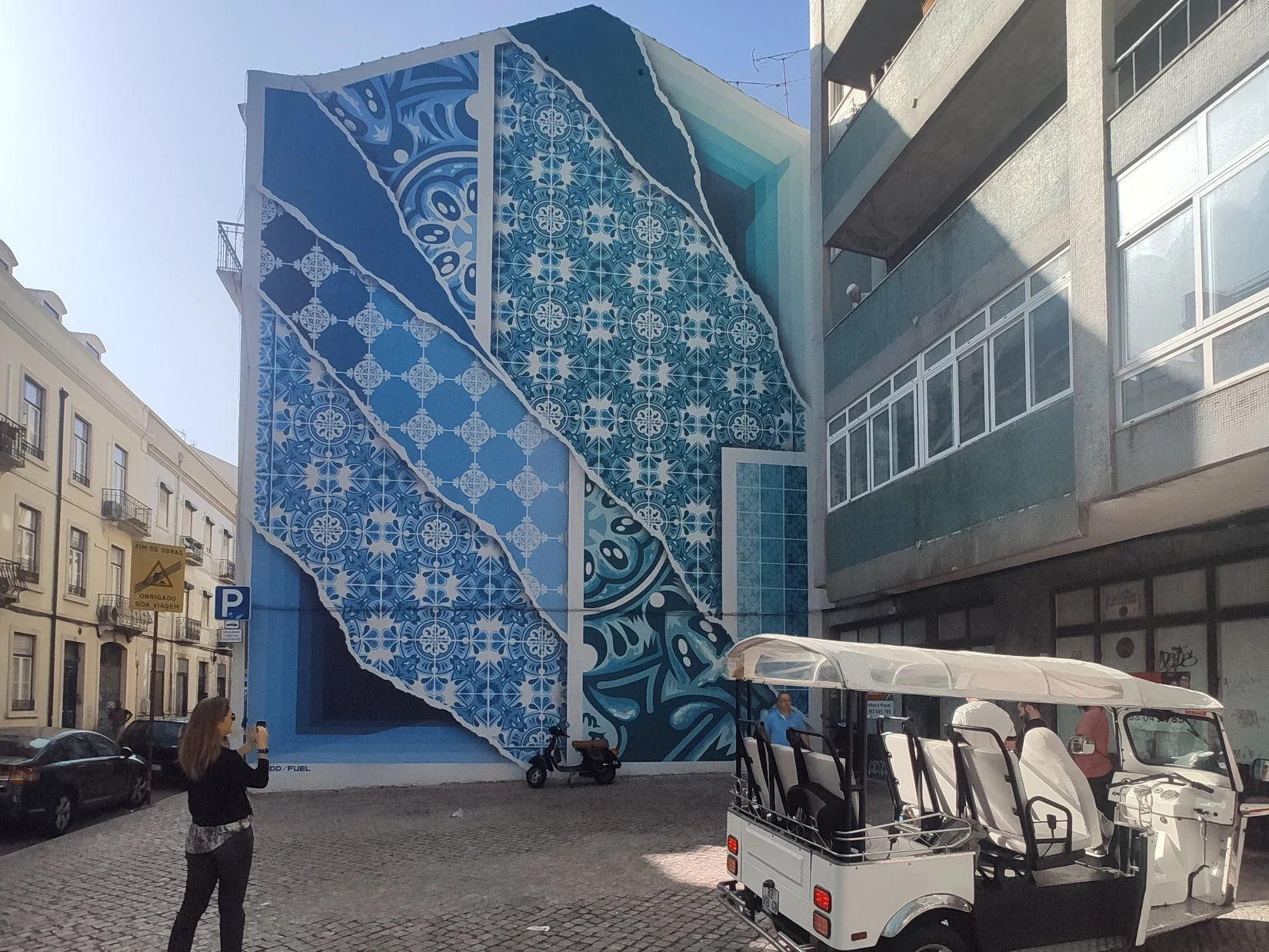 Street Art Tour by Tuk Tuk