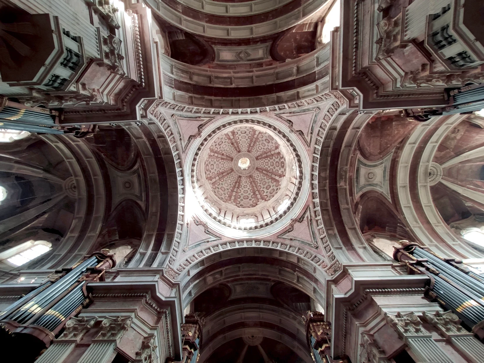 Marble ceiling of Mafra Basi