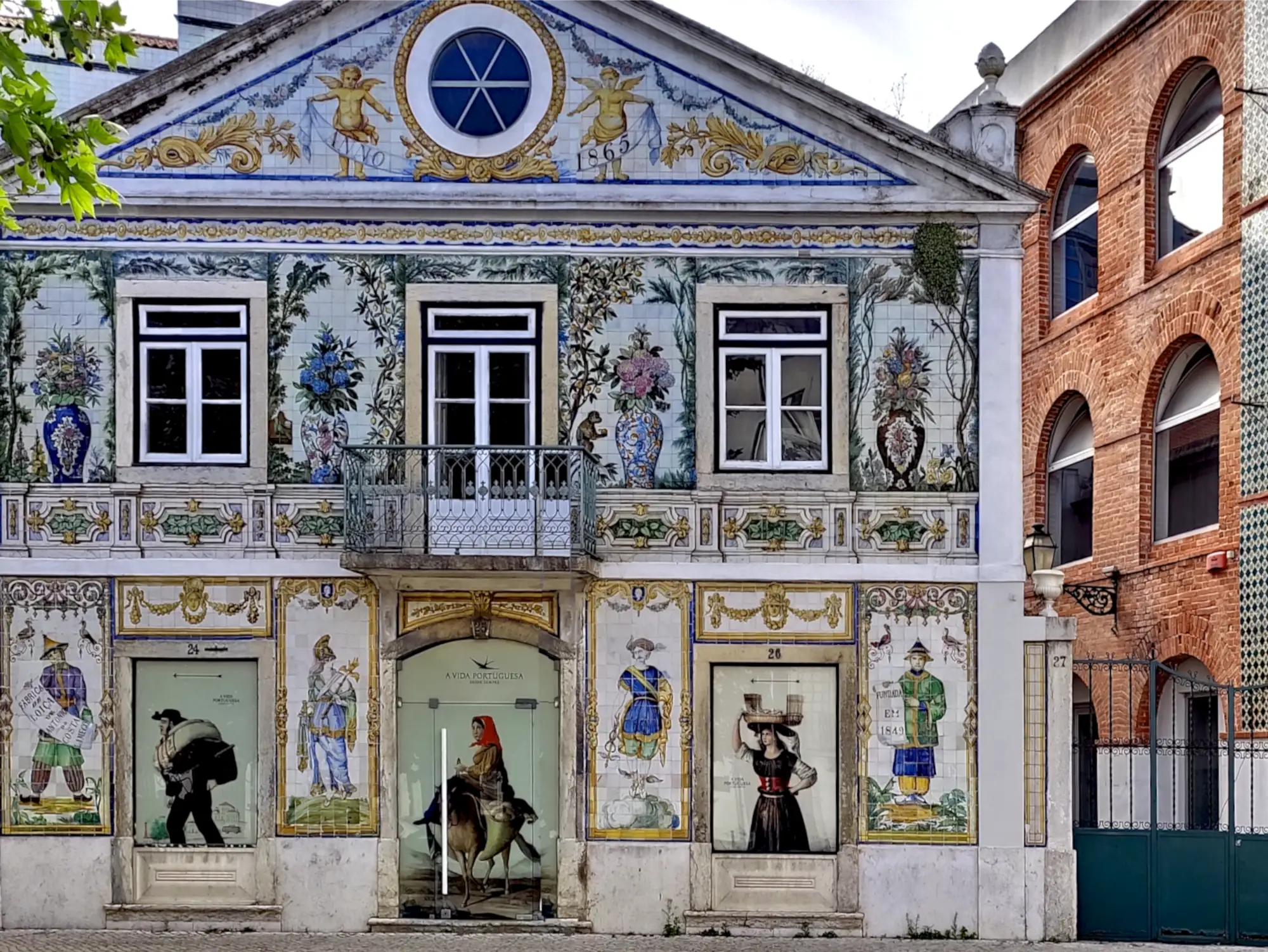 Lisbon tiles walk